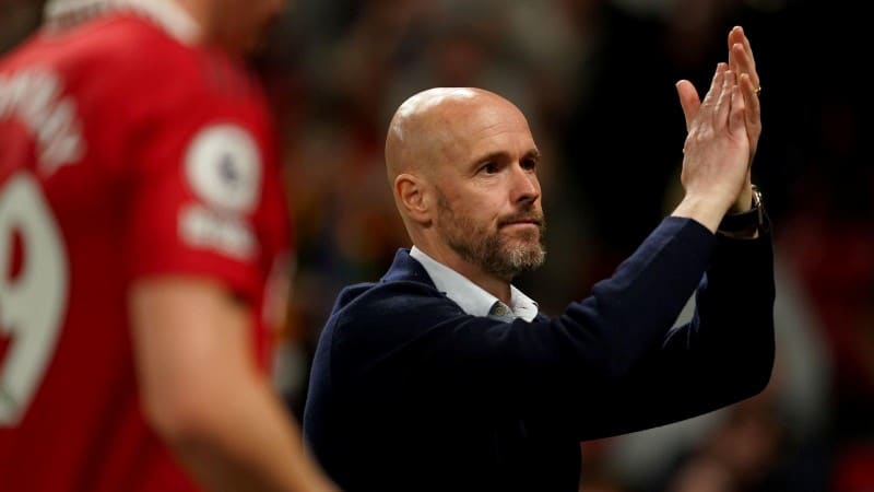 Erik ten Hag vui mừng vì chiến thắng, nhưng lo lắng cho Antony