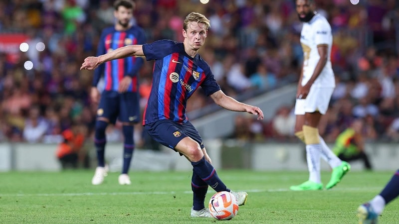 Frenkie De Jong đã có một mùa giải thi đấu rất hay góp công lớn vào chức vô địch La Liga