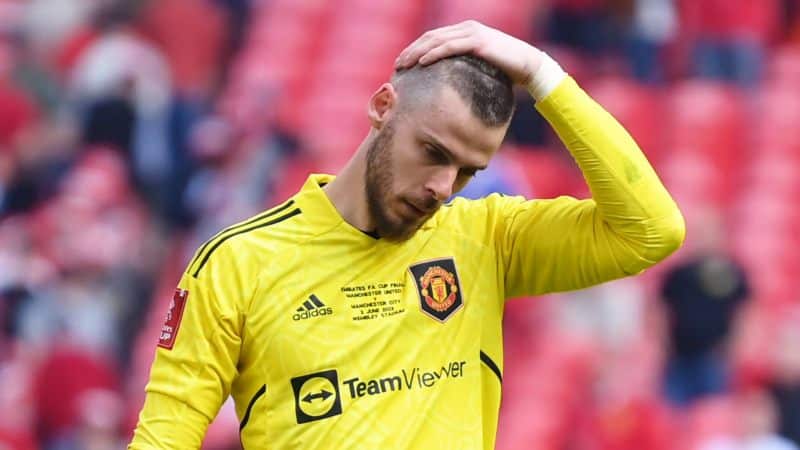 David De Gea sẽ phải giảm lương đáng kể nếu muốn ở lại Man United