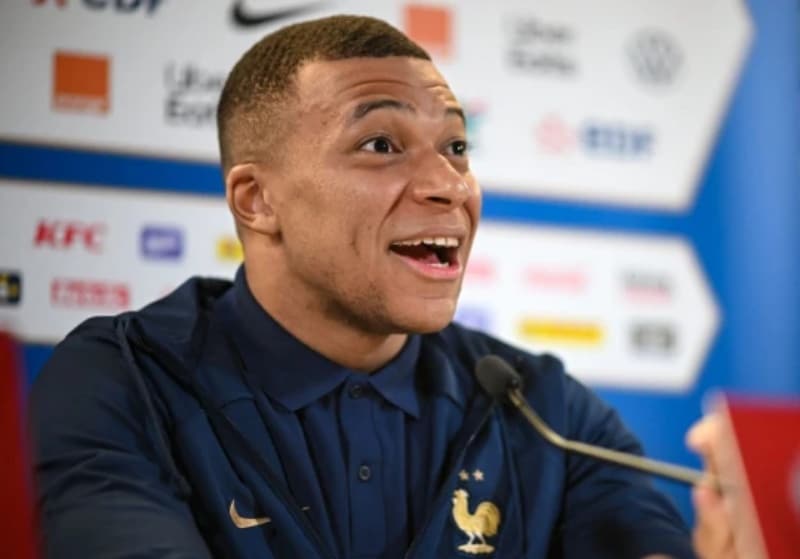 Kylian Mbappe muốn rời Paris