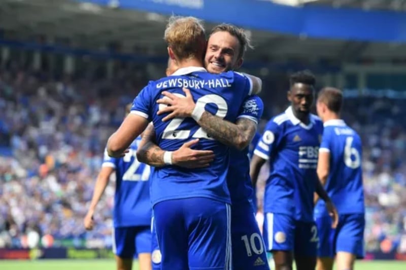 Leicester chia tay nhiều ngôi sao sau khi rớt hạng