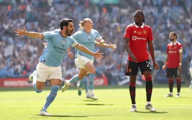 Man United không thể cản Man City