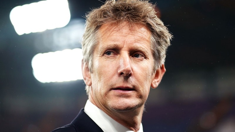 Van der Sar bị xuất huyết não khi đang đi nghỉ dưỡng 