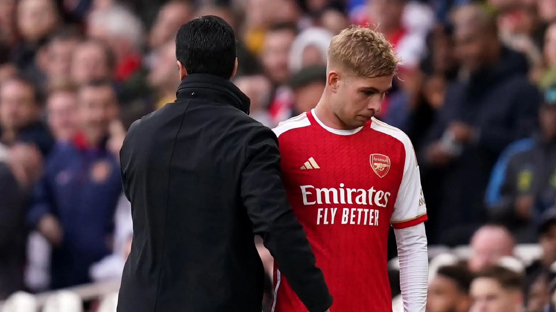 Arsenal sắp quyết tương lai của Smith Rowe