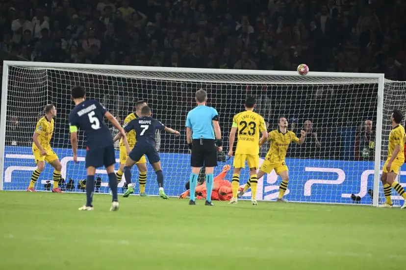 Thắng PSG, Dortmund ghi tên vào chung kết Champions League