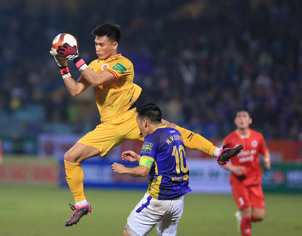 Bùi Tiến Dũng gia nhập CLB TP Hồ Chí Minh V League 2024/25