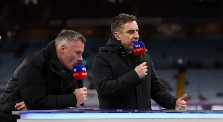 jamie carragher sung sot truoc doi hinh tieu bieu premier league cua gary neville