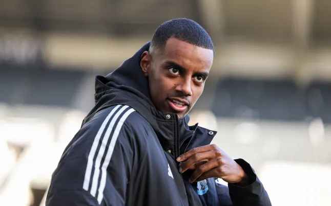 newcastle ra gia moi kho tin cho alexander isak 1