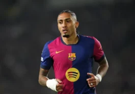 barcelona dat gia ban raphinha cho chelsea va arsenal 1