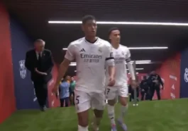 bellingham to trong tai thien vi barca trong tran chung ket copa del rey 1
