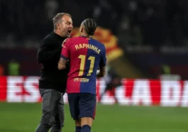 choang raphinha quat flick sau khi barcelona hoa real betis 1