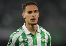 choi an tuong antony khien mu mat nua trieu euro 2