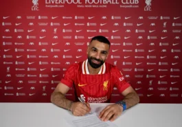 mohamed salah tiet lo ly do gia han hop dong voi liverpool 3