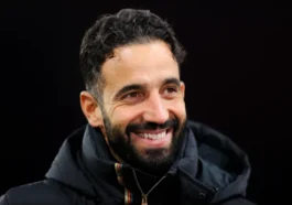 mu cung arsenal tranh gianh sao tay ban nha 4