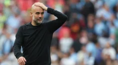 pep phan ung khi liverpool bien man city thanh cuu vuong 4
