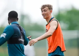 Phản ứng của Dean Huijsen trước tin đồn chuyển nhượng đến Chelsea 1 phan ung cua dean huijsen truoc tin don chuyen nhuong den chelsea 2