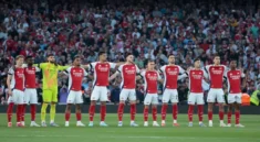arsenal duoc khuyen tu choi thuc hien nghi thuc nhuc nha truoc liverpool 2
