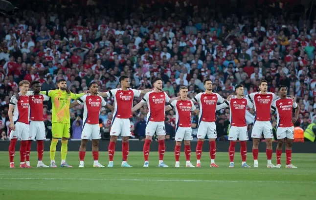 arsenal duoc khuyen tu choi thuc hien nghi thuc nhuc nha truoc liverpool 2