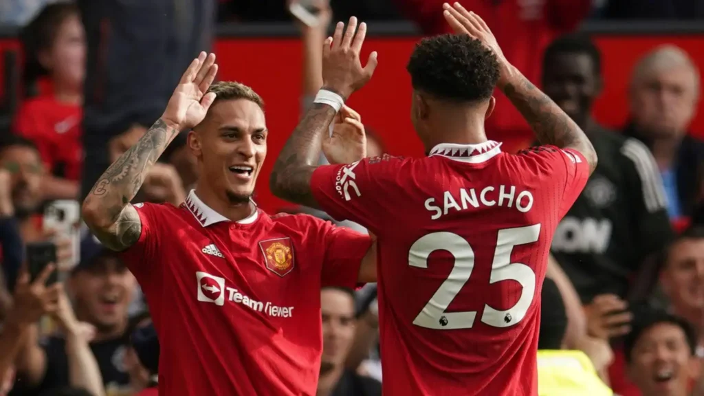 Hành động đẹp của Sancho sau khi Chelsea vô địch Conference League 5 cdv chelsea phat hien hanh dong bat ngo cua sancho khi vo dich conference league 2