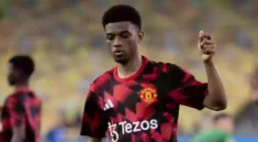 cdv man utd soc voi hanh dong cua amad o malaysia 2