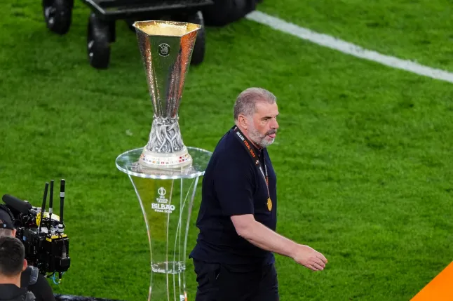 Daniel Levy gửi thông điệp đến Postecoglou sau chức vô địch Europa League 5 daniel levy gui thong diep den postecoglou sau chuc vo dich europa league
