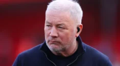 liverpool bi bo qua trong du doan doi vo dich mua toi 3
