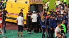 3 nguoi chet va hon 70 nguoi bi thuong sau vu roi tu khan dai tai san van dong algeria