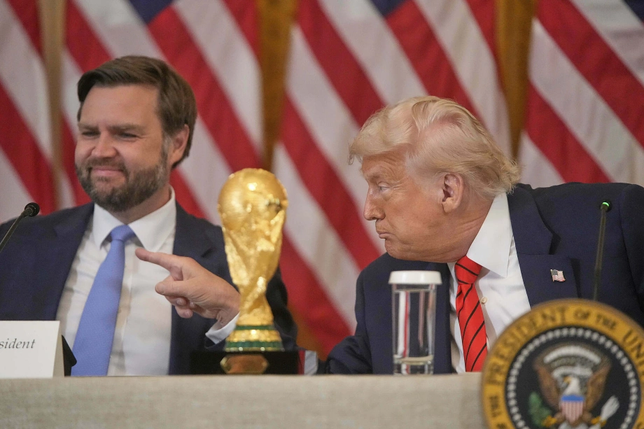 Các đội tuyển World Cup 2026 có bị ảnh hưởng sau lệnh cấm của Donald Trump? 5 cac doi tuyen world cup 2026 co bi anh huong sau lenh cam cua donald trump 1