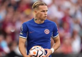fa co ket luan vu mykhailo mudryk chelsea nhan tin soc