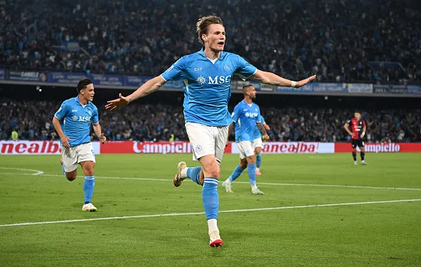 Napoli phản hồi đề nghị mua Scott McTominay từ Ả Rập 5 napoli phan hoi de nghi mua scott mctominay tu a rap 1