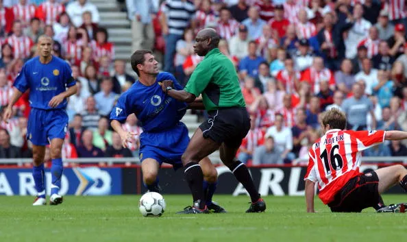 Uriah Rennie - Trọng tài da đen đầu tiên của Premier League qua đời ở tuổi 65 4 uriah rennie trong tai da den dau tien cua premier league qua doi o tuoi 65
