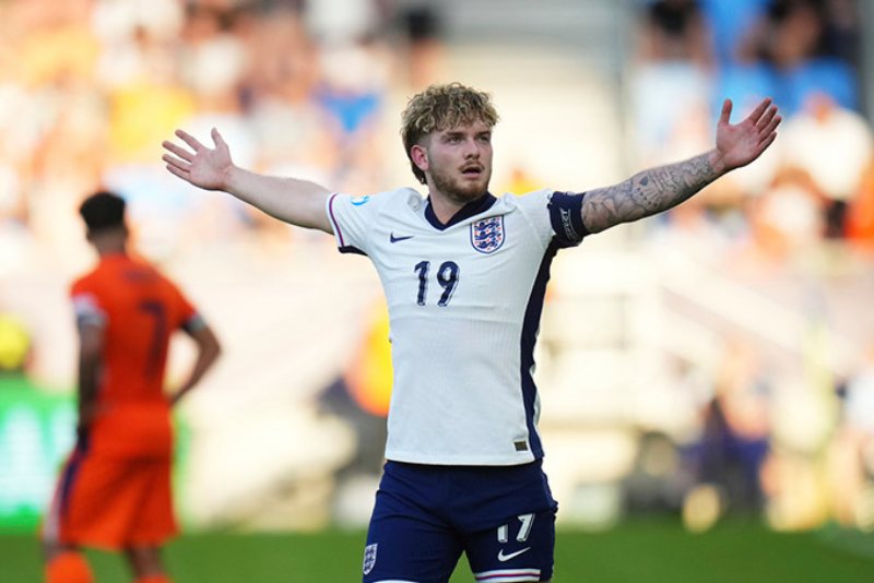 Harvey Elliott9