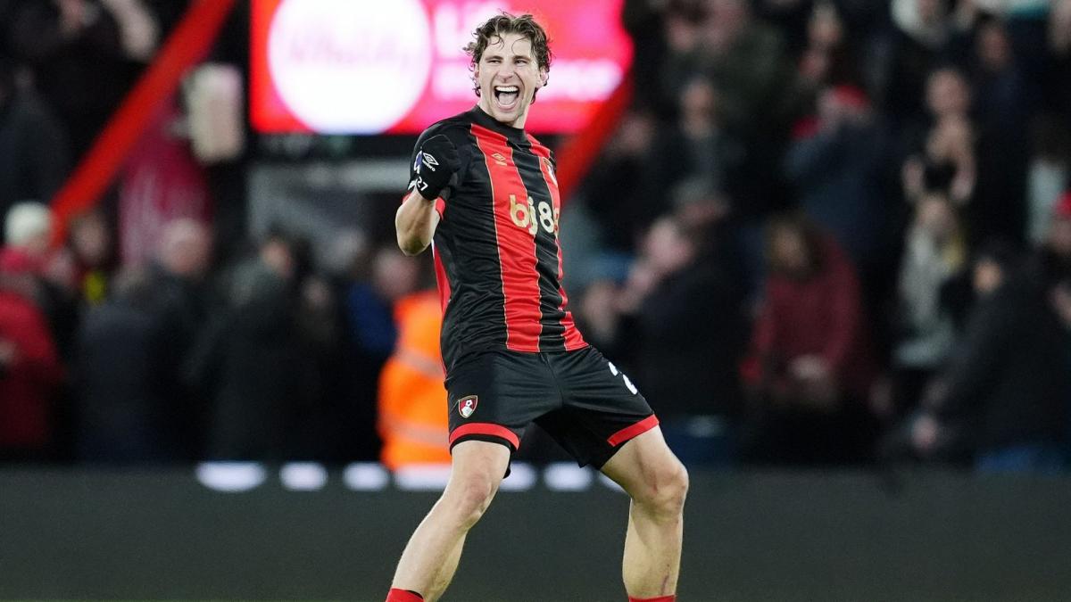 Tottenham “phá két” vì hòn đá tảng Illia Zabarnyi của Bournemouth 2 Illia Zabarnyi - Bức tường thép của Bournemouth