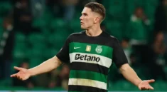 Arsenal gặp khó phút chót vụ Viktor Gyokeres