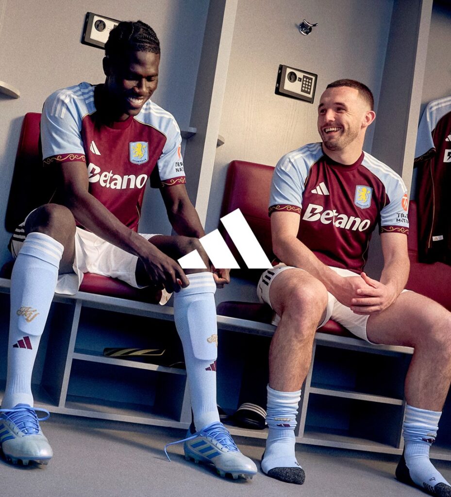 Aston Villa tri ân người hâm mộ bằng mẫu áo mới