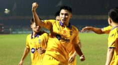 CHÍNH THỨC: Đinh Xuân Tiến rời SLNA, gia nhập Thể Công Viettel