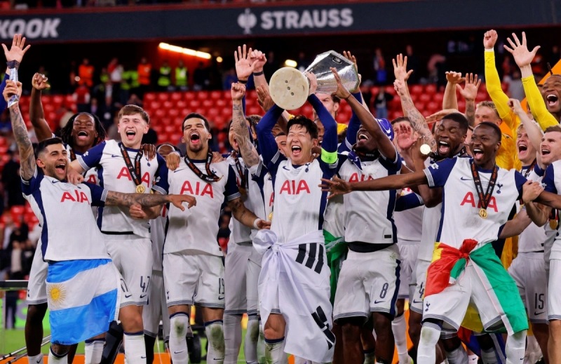 Kota Takai trở thành mảnh ghép hoàn hảo của Tottenham Hotspur 9 kota takai 11