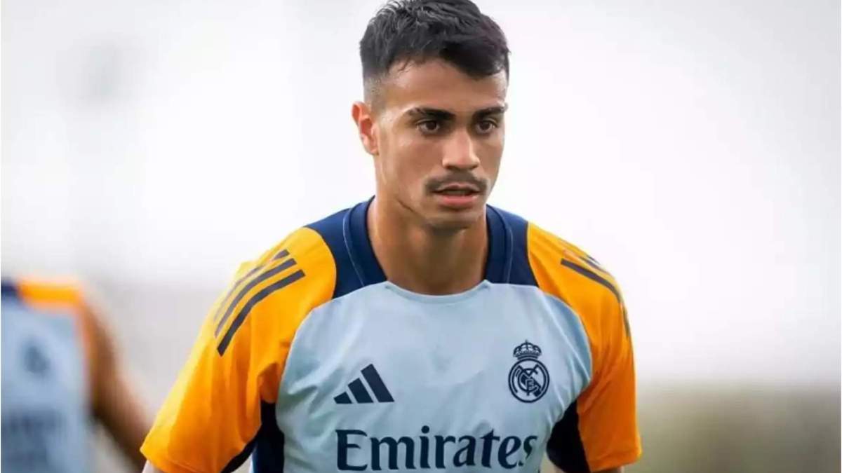 Từ ngôi sao trẻ đến "bom xịt": Reinier Jesus rời Real Madrid 3 Reinier tập một mình bên lề đội bóng trắng