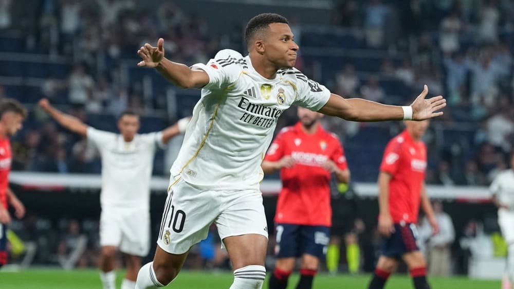 Kylian Mbappé hoàn tất cú đúp