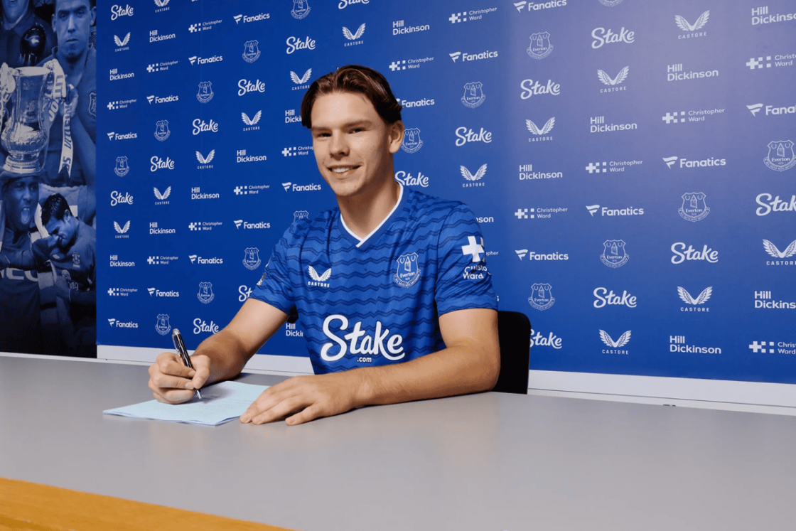 Everton Hoàn Tất Hợp Đồng Chuyển Nhượng Tyler Dibling