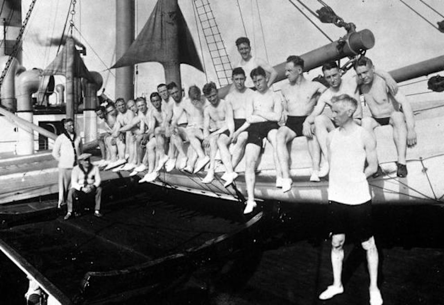Các đội châu Âu lên tàu Conte Verde vượt Đại Tây Dương tham dự World Cup 1930