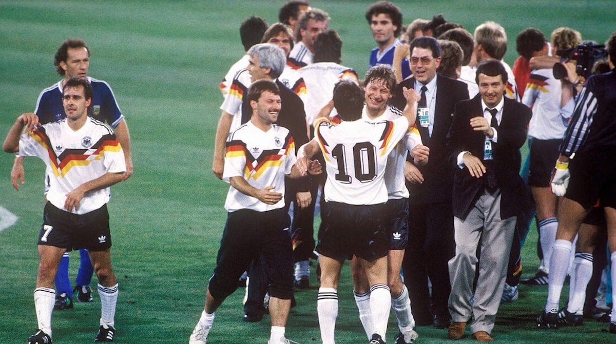 Chiến thắng World Cup 1990 là biểu tượng cho sự thống nhất của nước Đức, chỉ vài tháng sau khi Bức tường Berlin sụp đổ