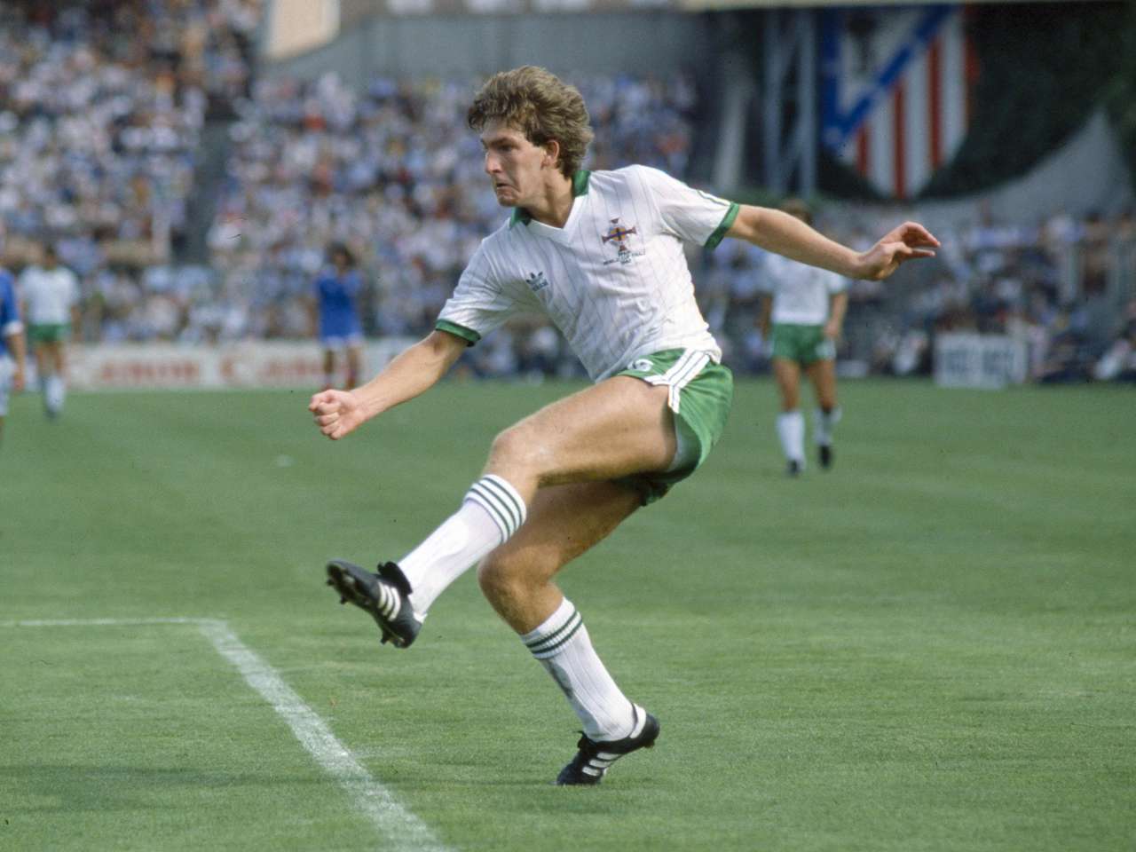 Norman Whiteside cầu thủ trẻ nhất ra sân ở một kỳ World Cup