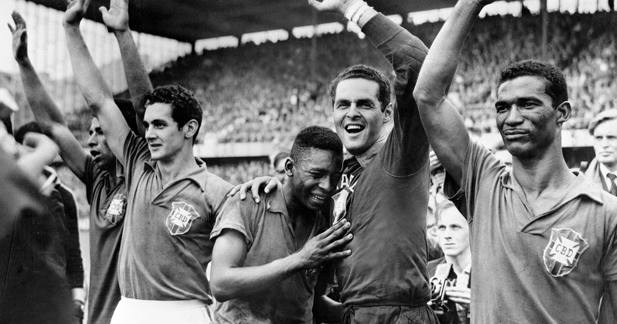 Pelé đã đưa Brazil bước lên đỉnh thế giới tại World Cup 1958 ở độ tuổi 17