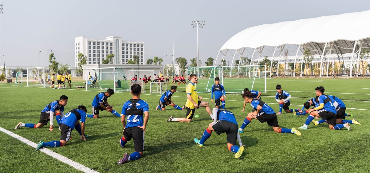 Ý nghĩa của Cúp vàng World Cup - Biểu tượng của vinh quang 5 Giấc mơ Cúp vàng World Cup được ấp ủ từ những sân bóng đá địa phương