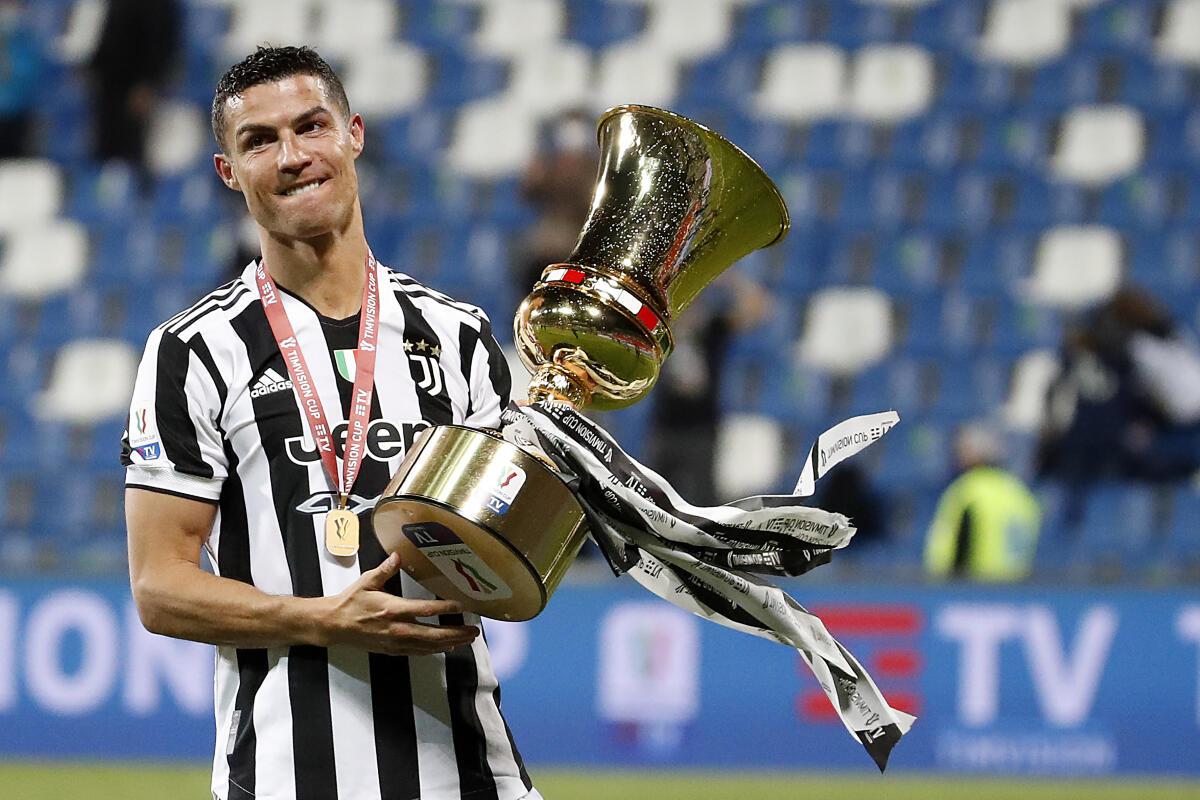 Tổng hợp các giải thưởng mà Cristiano Ronaldo giành được​