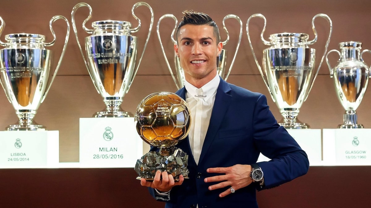 Tổng hợp toàn bộ số liệu thống kê về Cristiano Ronaldo 9 Ronaldo đã đạt được vô số danh hiệu cá nhân trong sự nghiệp bóng đá của mình
