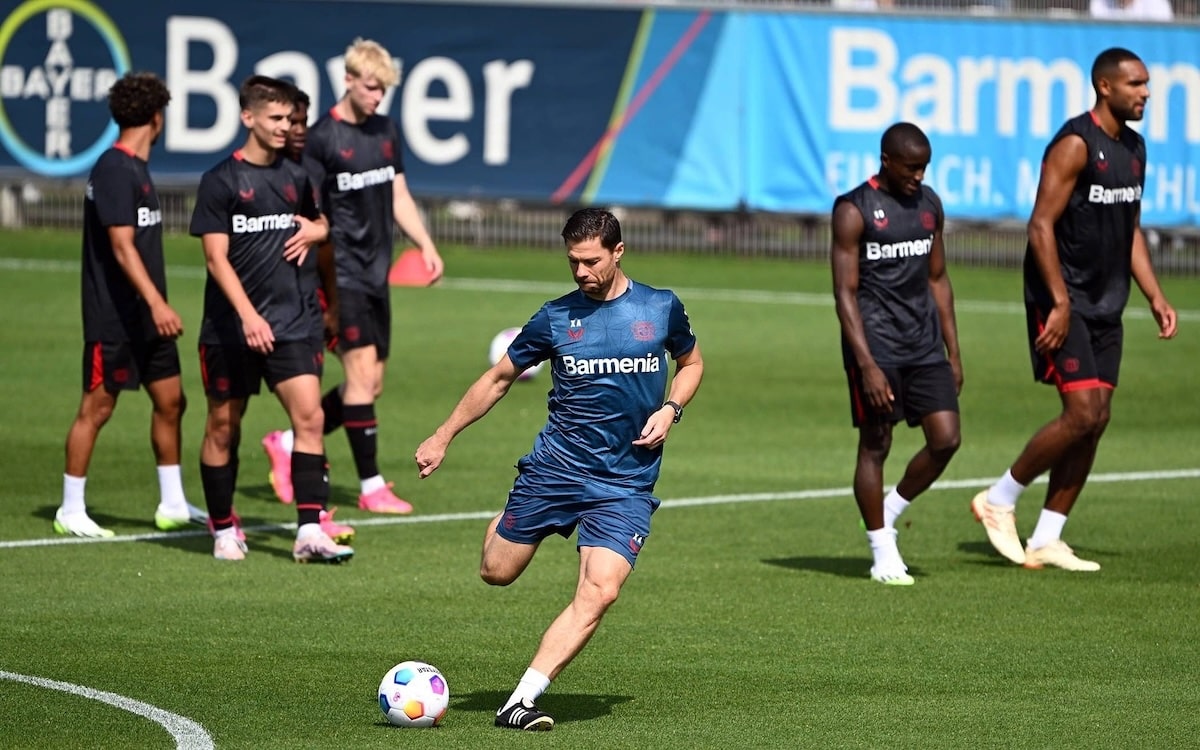 Sự “non nớt” cần thiết: Xabi Alonso và bài học từ Real Madrid Derby 2 Lối chơi kiểm soát bóng của Bayer Leverkusen dưới thời Xabi Alonso chú trọng luân chuyển bóng nhanh và tấn công có tổ chức