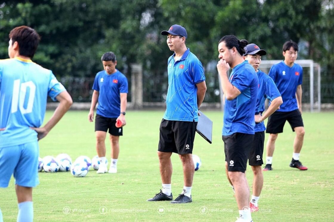 Không còn căng thẳng: U23 Việt Nam thư giãn cùng HLV Kim Sang-sik
