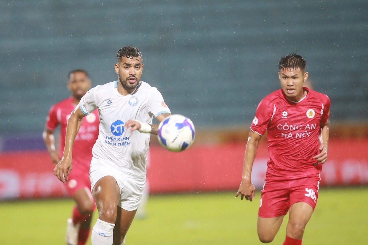 Phong độ sa sút của Brenner đẩy CLB Nam Định vào tình cảnh nguy nan